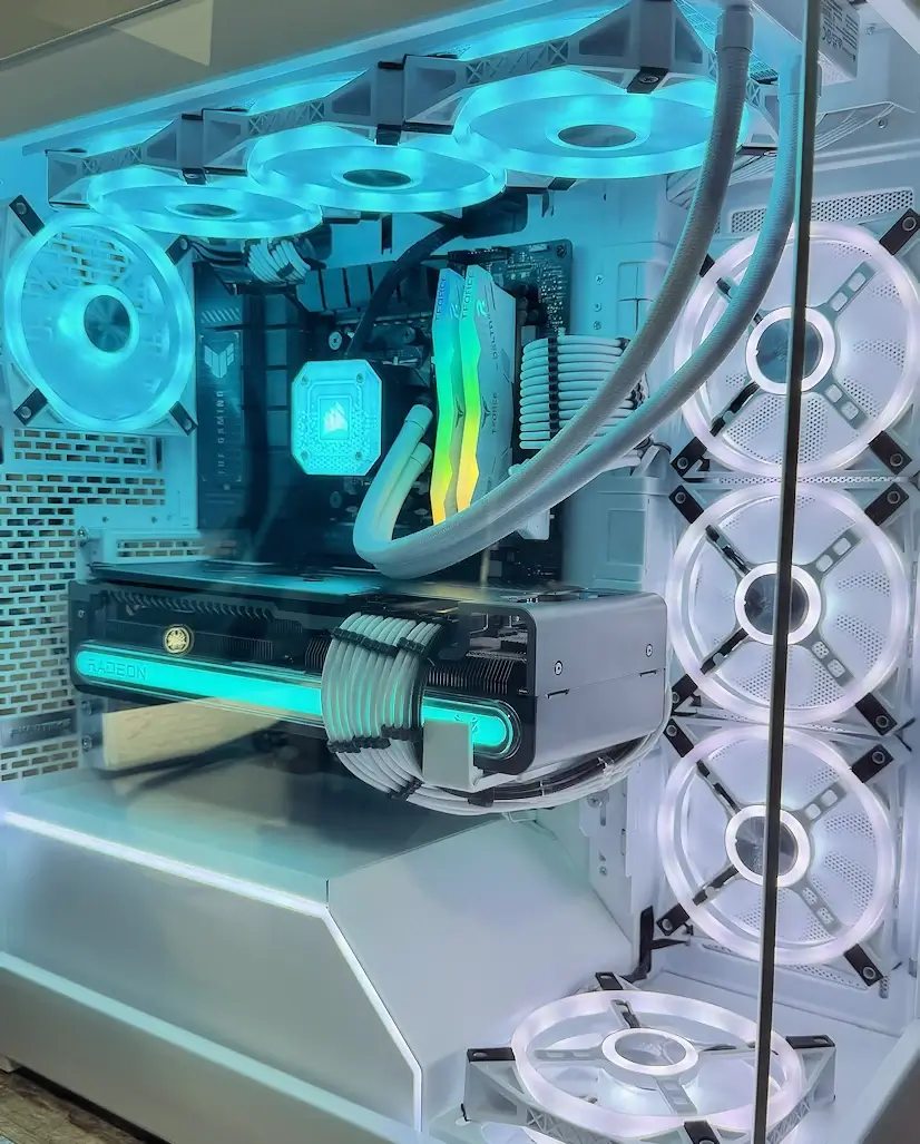 Montaje Gaming PC Phanteks Torrelaguna Montaje Gaming PC Phanteks Torrelaguna